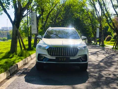 Hongqi HS5