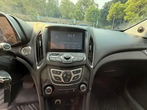 Chery Arrizo 5