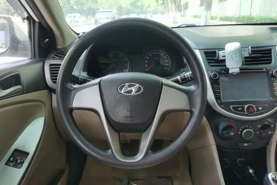 Hyundai Verna (older Generation)
