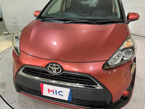 Toyota Sienta