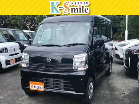 Nissan Clipper Van