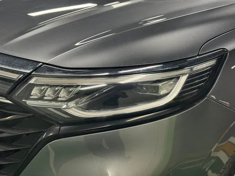 Roewe iMAX8