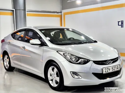 Hyundai Elantra (Avante)
