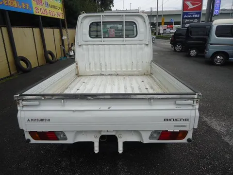 Mitsubishi Minicab Truck