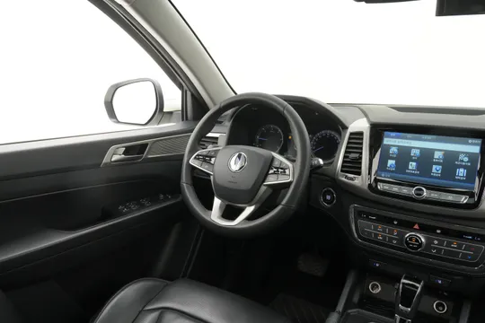 SsangYong Rexton Sports