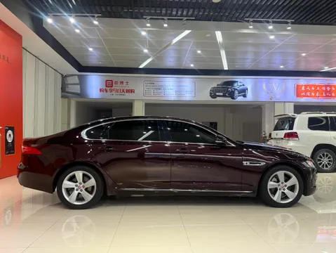 Jaguar XFL