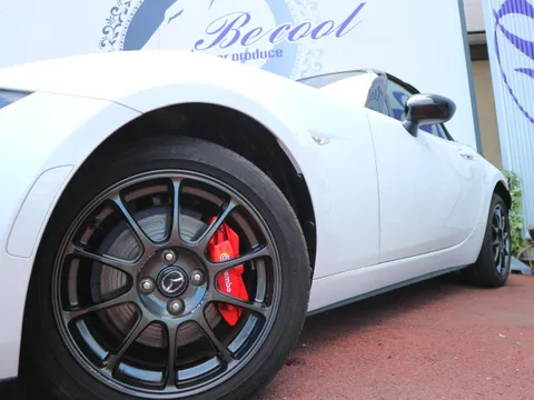 Mazda MX-5 (Roadster)