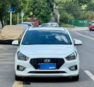 Hyundai Reina