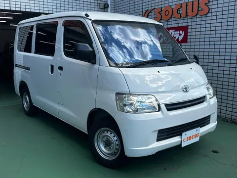 Toyota TownAce Van