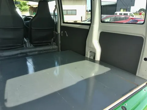Mitsubishi Minicab Van