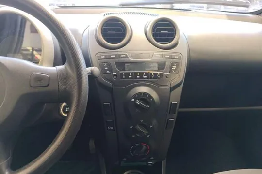 BYD F0