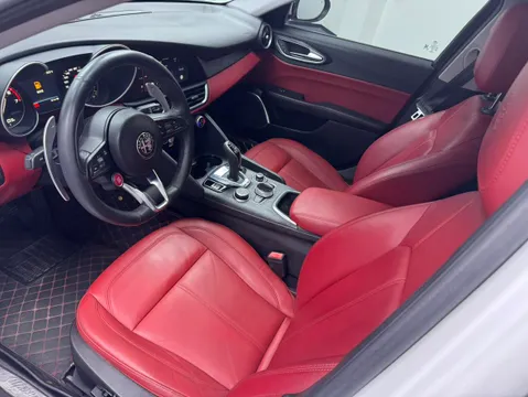 Alfa Romeo Giulia