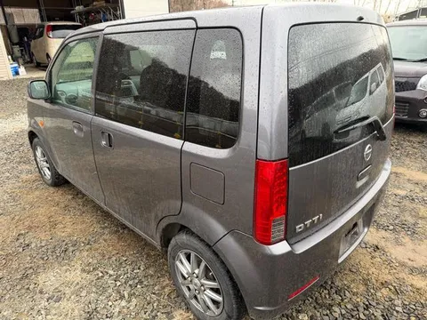 Nissan Otti