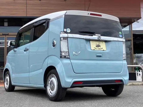 Honda N-BOX Slash