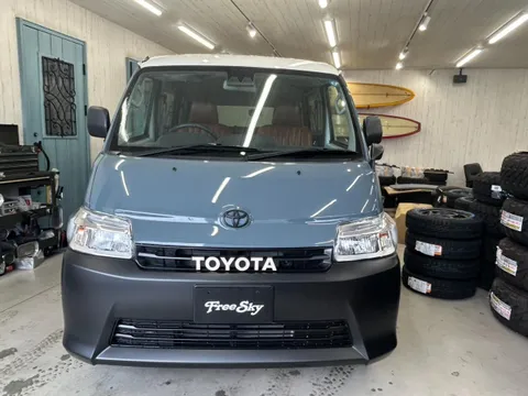 Toyota TownAce Van