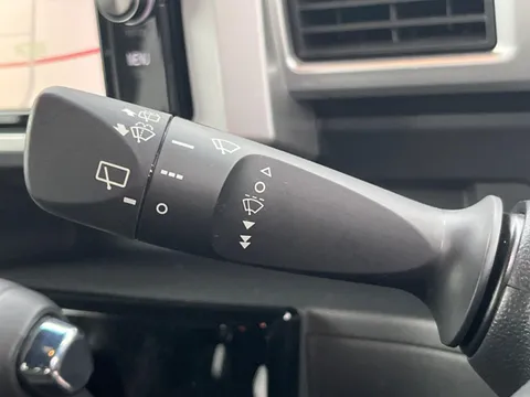 Toyota Pixis Mega
