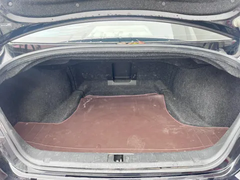 Infiniti Q70
