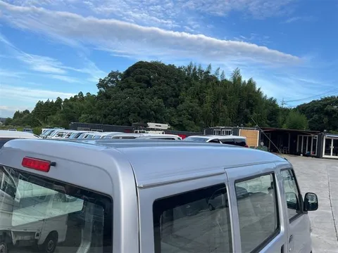 Mitsubishi Minicab Van
