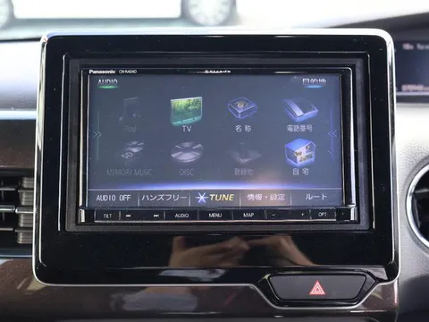 Honda N-BOX Custom