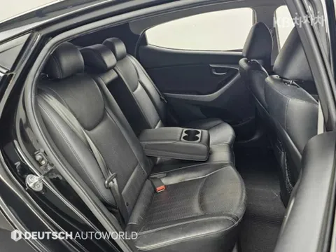 Hyundai Elantra (Avante)