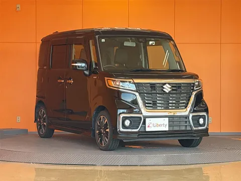 Suzuki Spacia Custom