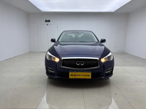 Infiniti Q50L