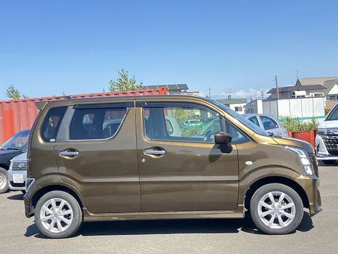 Suzuki Wagon R Stingray
