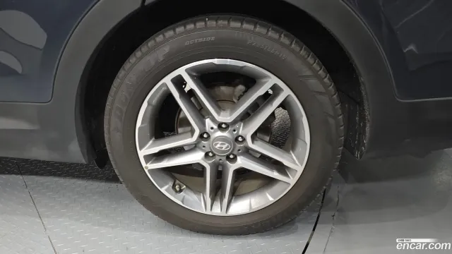 Hyundai Grand Santa Fe (Maxcruz)