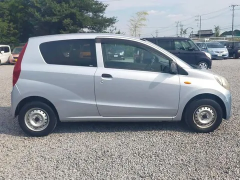 Subaru Pleo