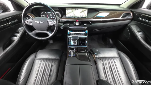 Genesis G90 (EQ900)