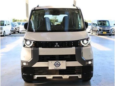Mitsubishi Delica Mini