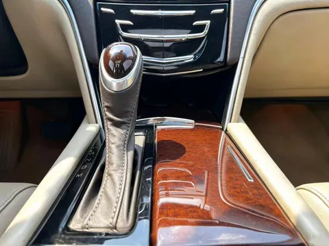 Cadillac XTS