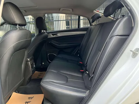 Chery Arrizo 5