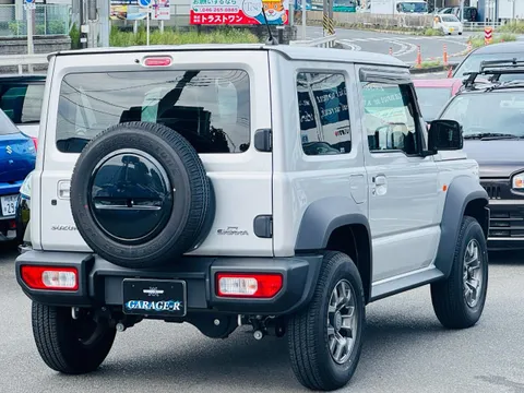 Suzuki Jimny Sierra