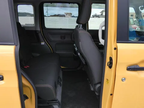 Suzuki Spacia Gear