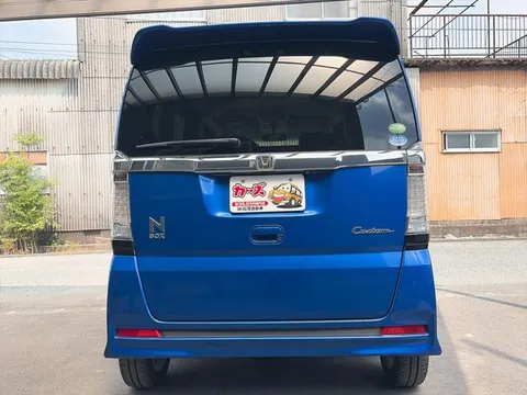 Honda N-BOX Custom