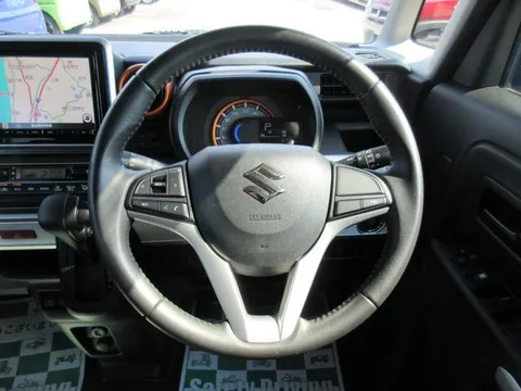 Suzuki Spacia Gear