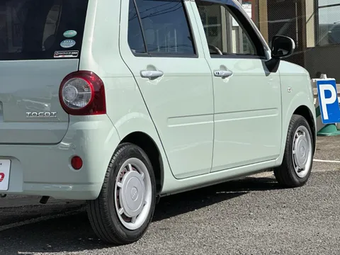 Daihatsu Mira Tocot