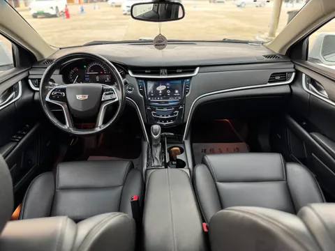 Cadillac XTS