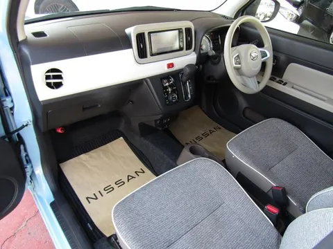 Daihatsu Mira Tocot