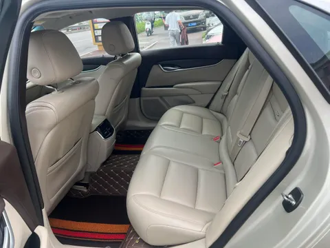 Cadillac XTS
