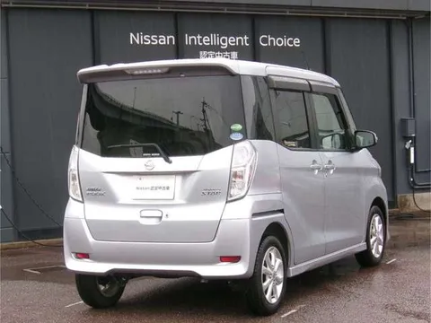 Nissan Dayz Roox