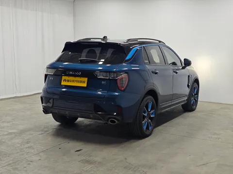 Lynk & Co 01