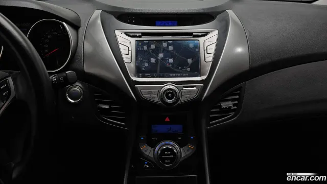 Hyundai Elantra (Avante)