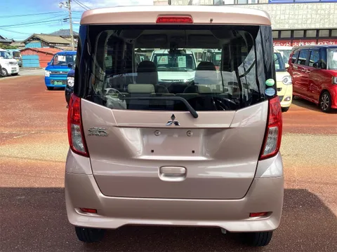 Mitsubishi eK Space