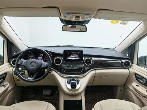 Mercedes-Benz V-Class