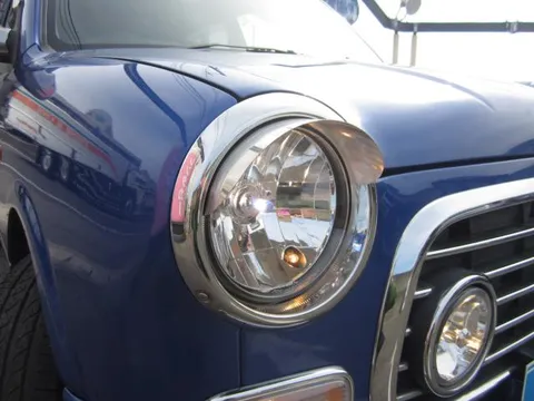 Daihatsu Mira Gino