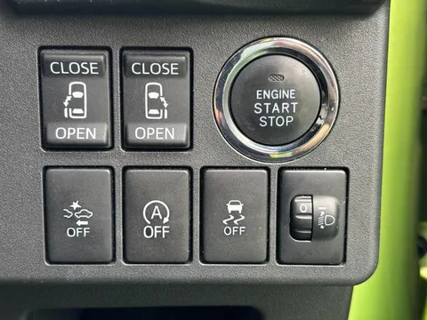 Toyota Pixis Mega
