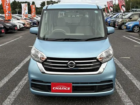 Nissan Dayz Roox