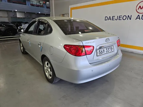 Hyundai Elantra (Avante)